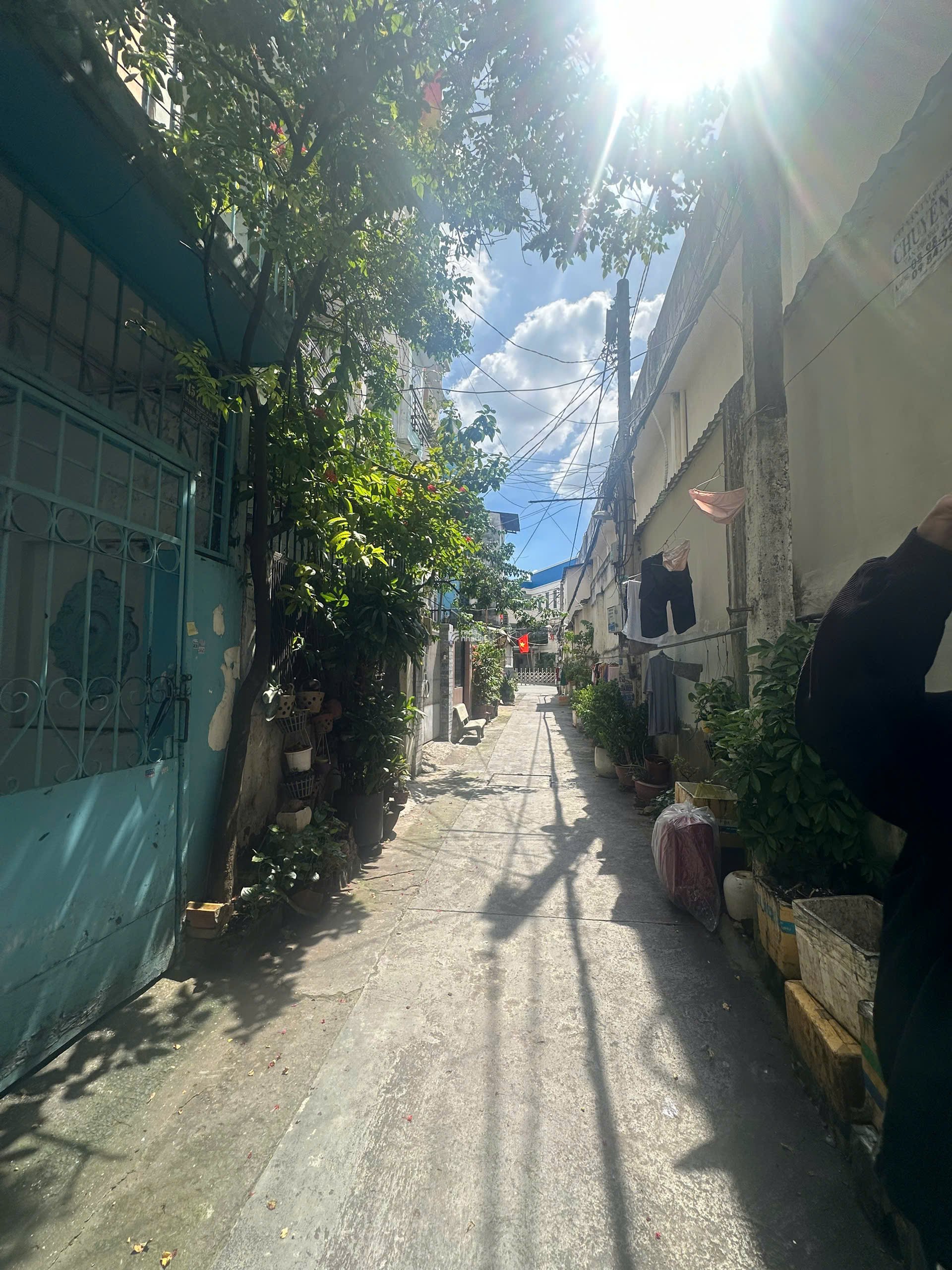 Bán nhà hẻm 4m Tô Hiến Thành,4.3x14m,trệt2lst,6PN,ĐANG CHO THUÊ 20TR GIÁ 10 TỶ TL