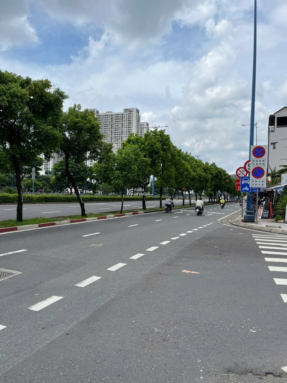 BÁN NHÀ MẶT TIỀN VÕ VĂN KIỆT QUẬN 1 - 4x25, 6 tầng - 35 tỷ 