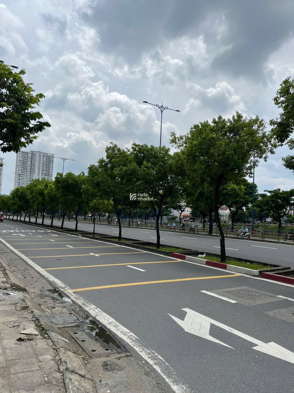 BÁN NHÀ MẶT TIỀN VÕ VĂN KIỆT QUẬN 1 - 4x25, 6 tầng - 35 tỷ 