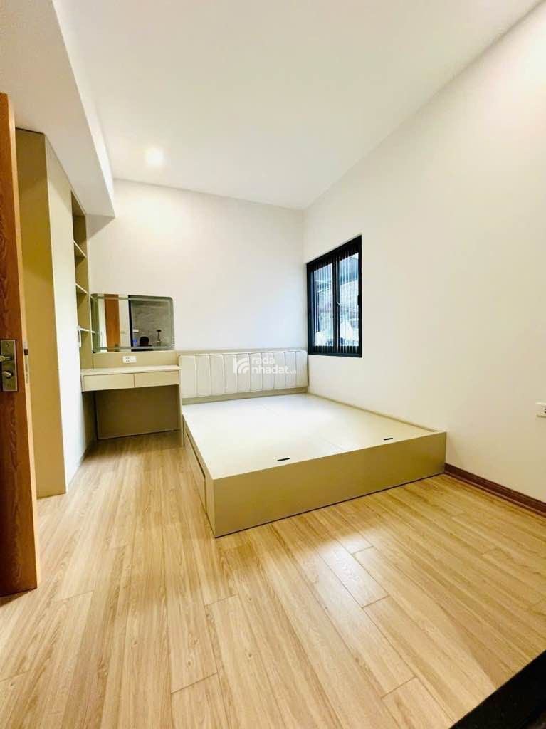 Bán căn hộ chung cư view đẹp tại Hoàng Ngân Plaza, giá siêu hời chỉ 64 triệu/m2. LH 0961 899 ***