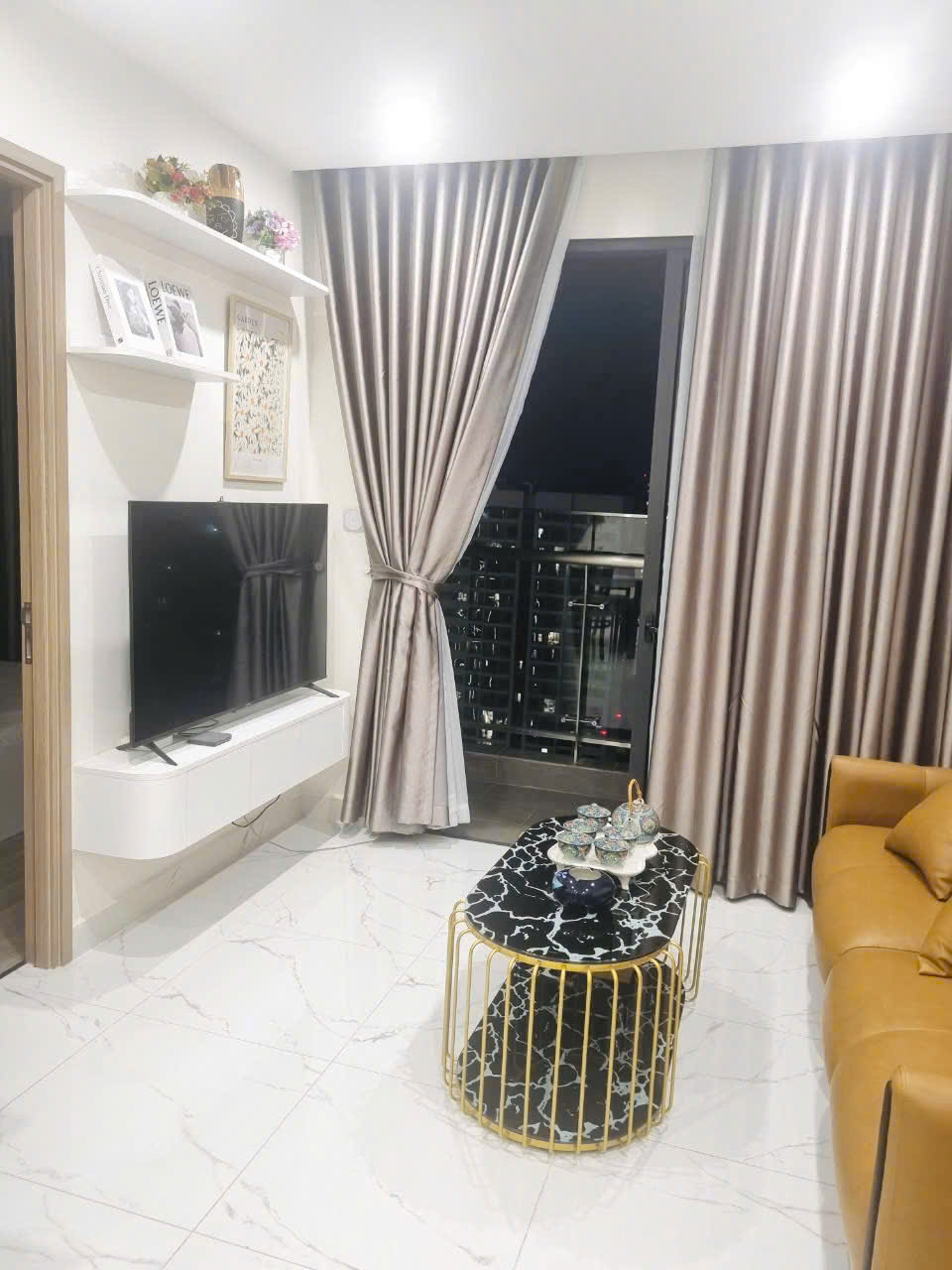 CHO THUÊ CĂN 2PN2WC FULL NỘI THẤT MỚI 100% - 10 TRIỆU/THÁNG - VIEW VƯỜN NHẬT ĐỈNH CHÓP