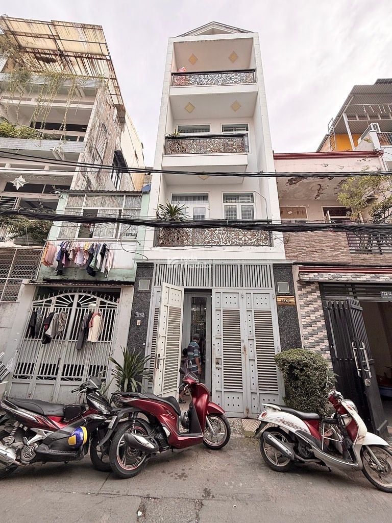 HẺM XE HƠI LẠC LONG QUÂN, TÂN BÌNH, 51M2 CÓ KC Ở NGAY. GIẢM 350TR CHỈ 12.7T 