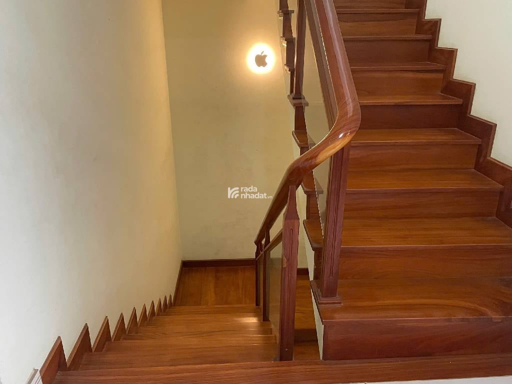 NHÀ ĐẸP Ở NGAY HẺM XE HƠI TRÁNH, ĐỐI DIỆN VẠN PHÚC, 4 TẦNG, 5,5X16 NHỈNH 8 TỶ.