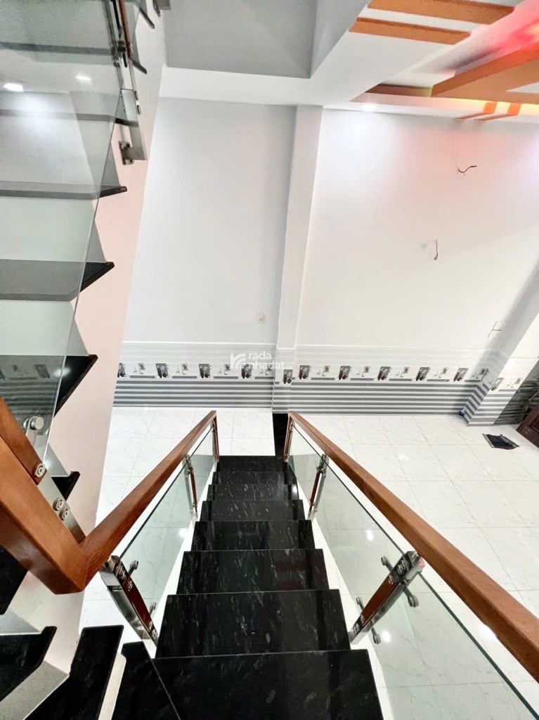 Bán nhà gần bình long lê văn qưới bình hưng hoà a