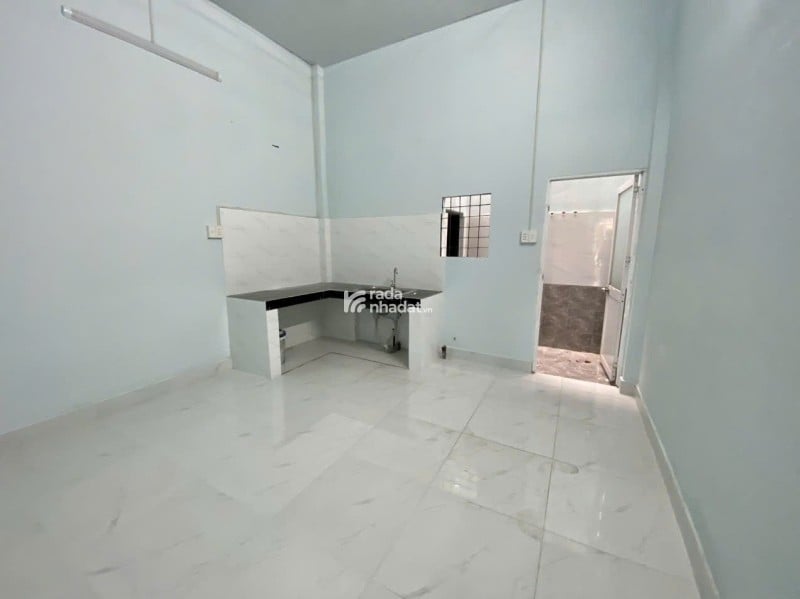 Bán nhà nặt tiền Lý Thánh Tông-ngang 4m-sổ vuông-gần trường-kinh doanh tốt 11 tỷ hơn 