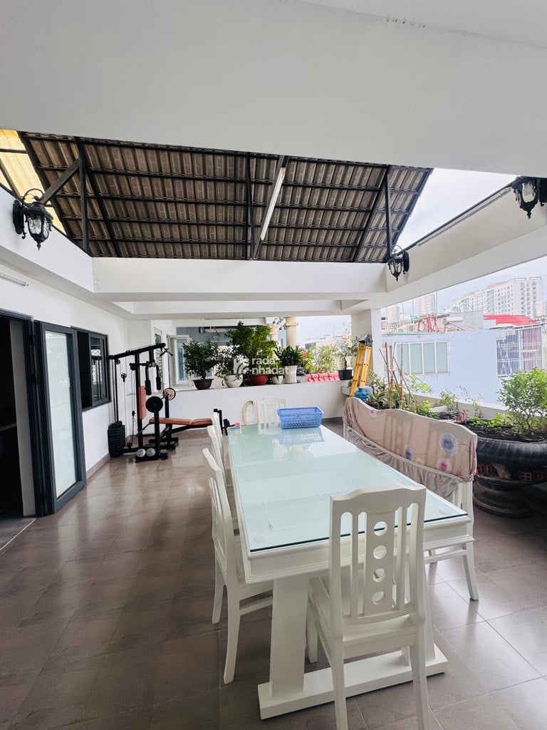 BIỆT THỰ - PHÚ THỌ HÒA -TÂN PHÚ -DT: 8X19 - NGAY CHỢ VẢI PHÚ THỌ HÒA- CHỈ 18.5TỶ