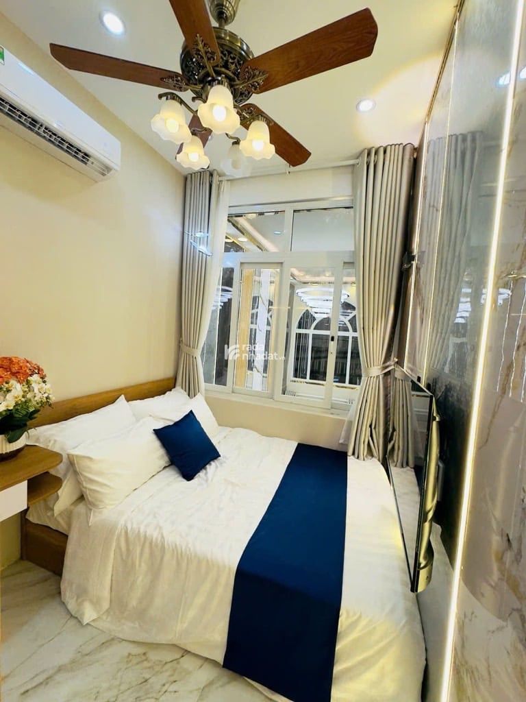 NGAY VÒNG XOAY LÊ ĐẠI HÀNH - NHÀ MỚI - HẼM Ô TÔ - 32M2 - ÂU CƠ- Q.11- 4 TỶ 2