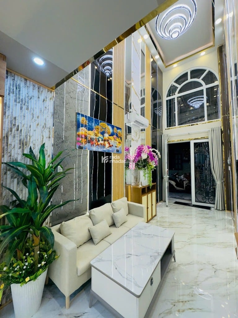 NGAY VÒNG XOAY LÊ ĐẠI HÀNH - NHÀ MỚI - HẼM Ô TÔ - 32M2 - ÂU CƠ- Q.11- 4 TỶ 2