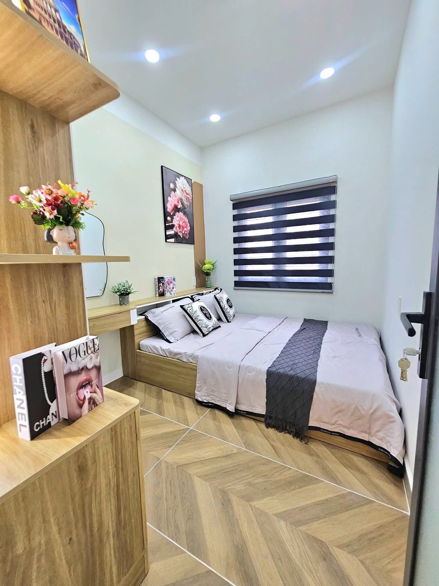 NHÀ MỚI FULL NỘI THẤT - 3 TẦNG XE HƠI ĐỖ CỬA - KẾ TÂN BÌNH - CHỈ 5.98 TỶ TL