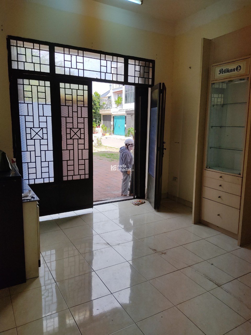Cho thuê nhà nguyên căn mặt tiền chung cư An Sương - Q12 cũ