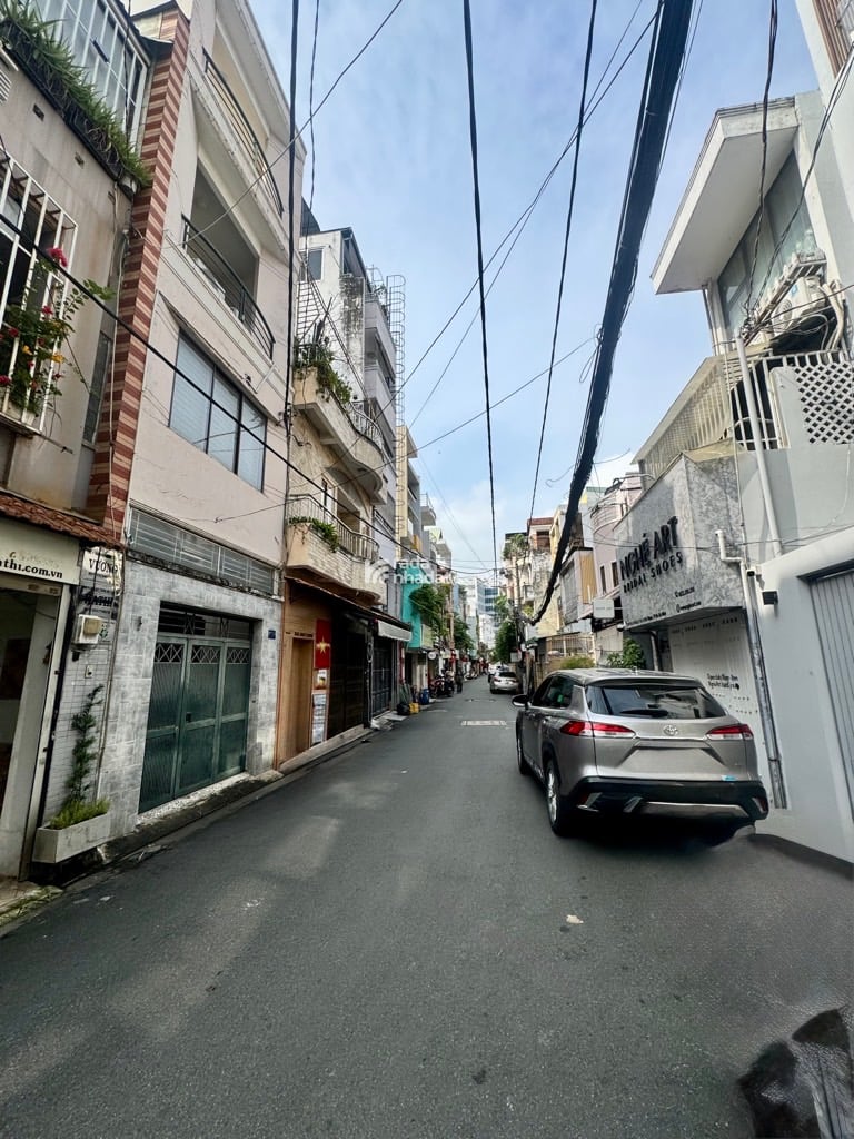 TRUNG TÂM. SÁT MT LÊ VĂN SỸ, PHÚ NHUẬN, 51M2 CÓ KC Ở NGAY. GIẢM 350TR CHỈ CÒN 26.6T TL 