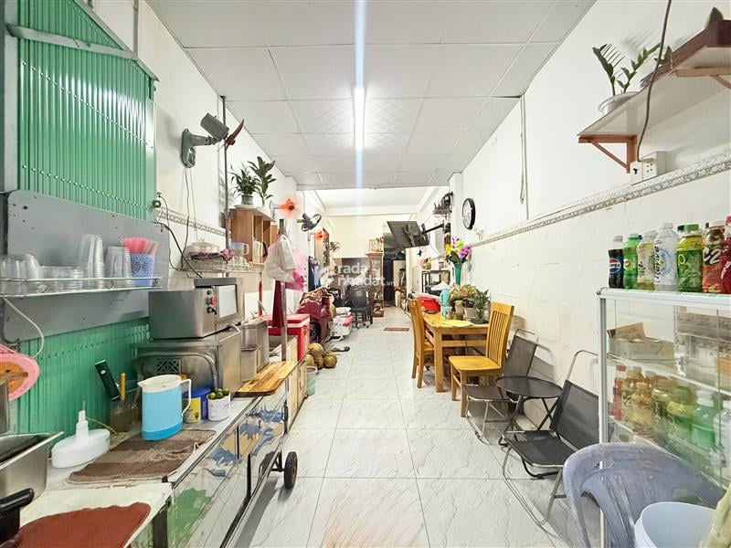 KHU HIẾM HIẾM NHÀ BÁN - SÁT NGAY MẶT TIỂN NƠ TRANG LONG - NGAY BỆNH VIỆN - CHDV 60M 4 TẦNG 40 TRIỆU