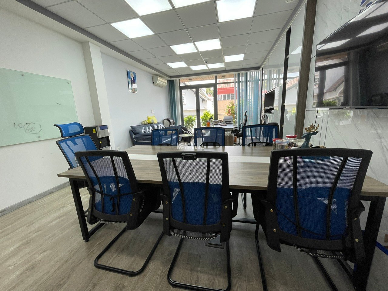 BÁN NHÀ VĂN PHÒNG HIỆN ĐẠI  ĐA NĂNG, VỊ TRÍ VÀNG GẦN GA T3