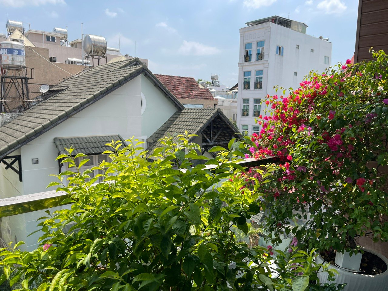 BÁN NHÀ VĂN PHÒNG HIỆN ĐẠI  ĐA NĂNG, VỊ TRÍ VÀNG GẦN GA T3