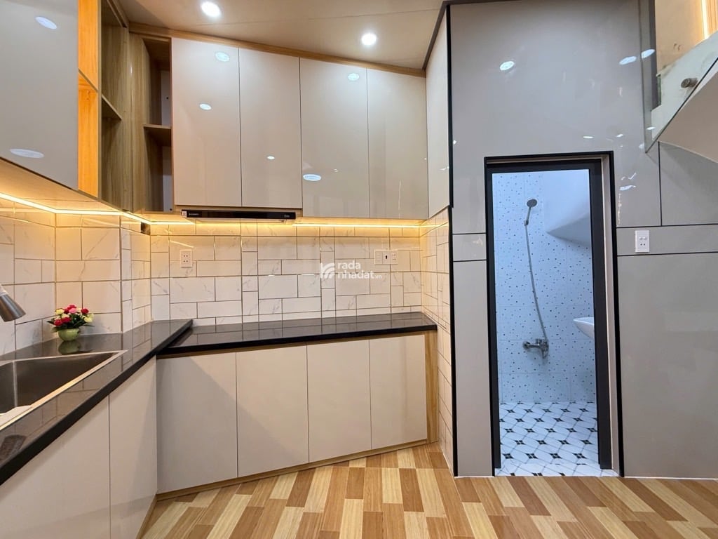 bán nhà mới chính chủ gấp gấp trong tháng