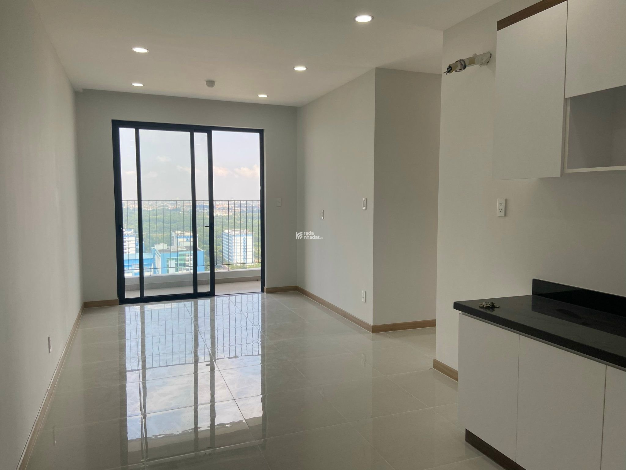 Cho thuê nhà trống có 2 máy lạnh giá 8 triệu tháng nhà đẹp mới call 0938 893 ***