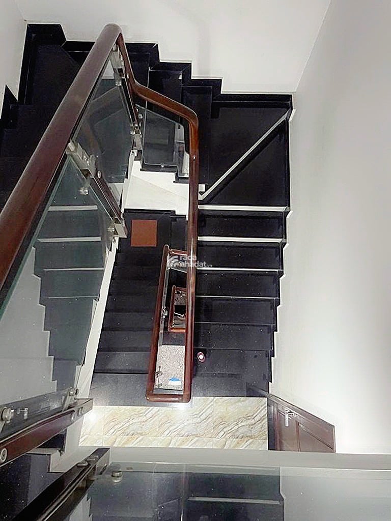 Bán nhà đường lê văn phan phú thọ hoà