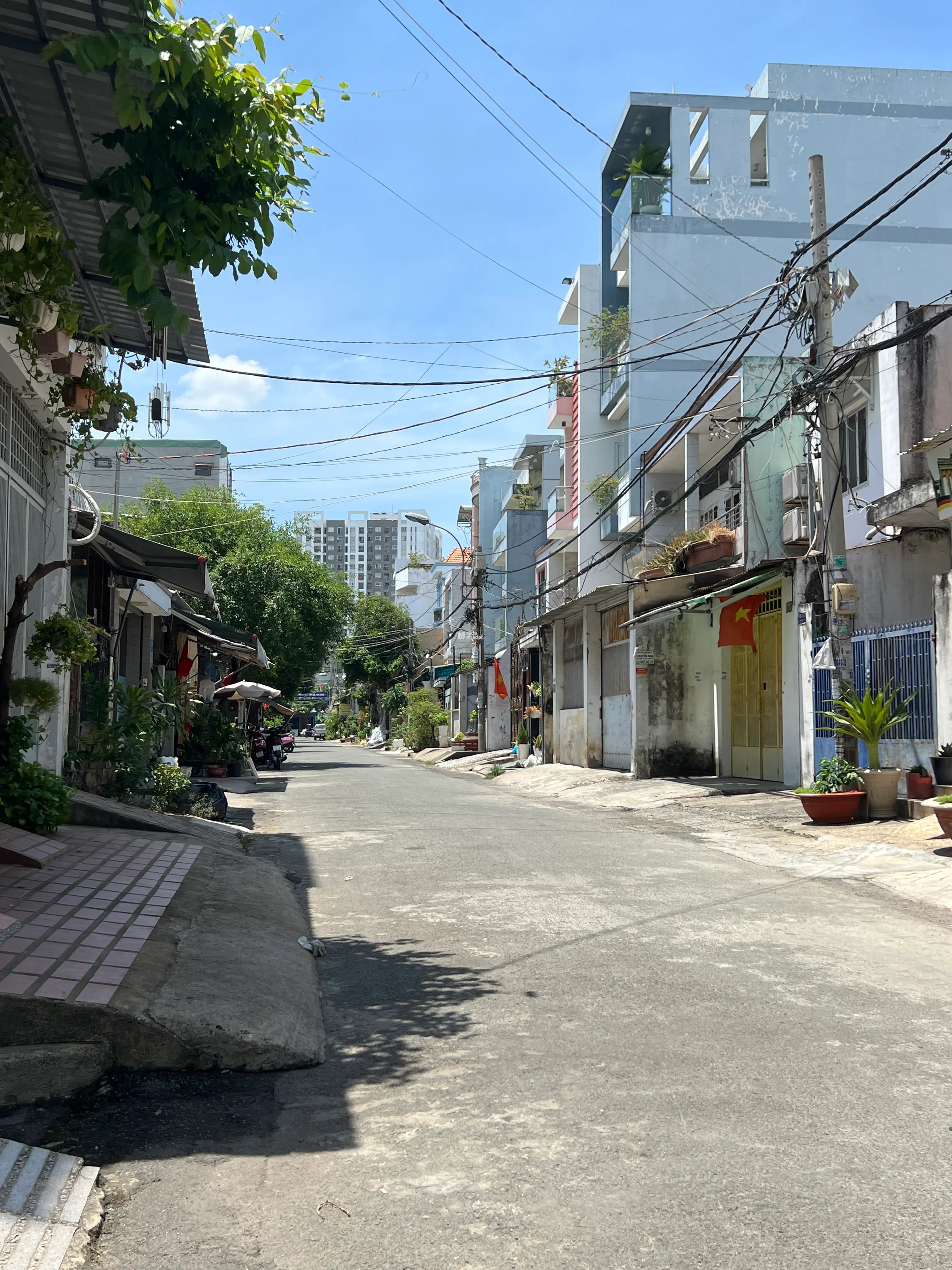  (Q.TÂN PHÚ) BÁN NHÀ GIÁ TỐT - 47M2 - 150M RA THOẠI NGỌC HẦU - 3 CĂN RA HẺM XH - GIÁ 4.35 TỶ