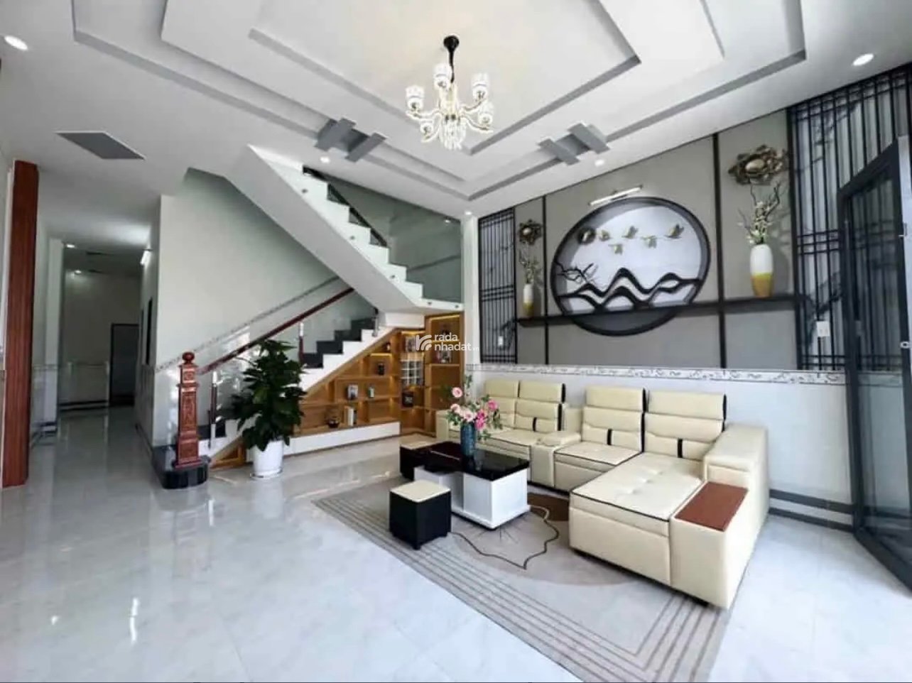 Chính chủ cần bán nhà phố mặt tiền Phạm Văn Thành Phường 4, TP. Tân An SHR 2tỷ3 80m2