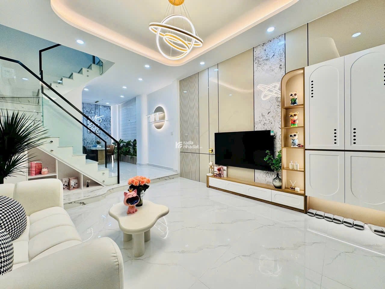 Nhà phố 108m2 ngay VSIP 2 giá 1 tỷ 690 triệu phường Vĩnh Tân, thành phố Tân Uyên, Bình Dương.
