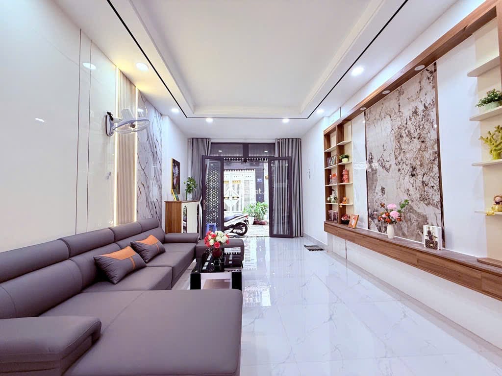 CHỦ ĐI MỸ BÁN GẤP NHÀ ĐẸP - PHẠM VĂN CHIÊU - PHƯỜNG 14 - GÒ VẤP - 4 TẦNG - GIÁ 6 TỶ 990