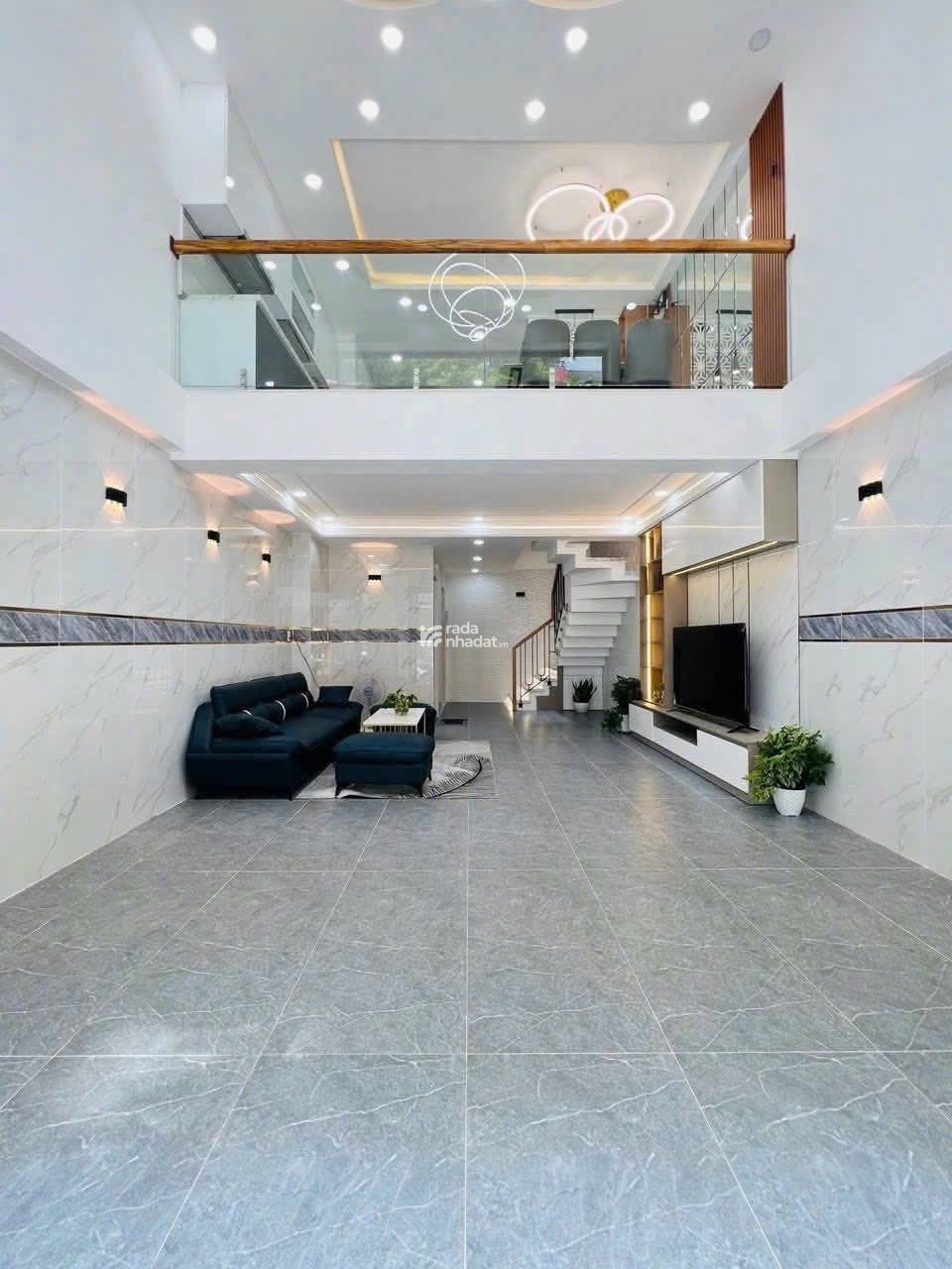 Chú Dũng BÁN GẤP NHÀ 1 trệt 3 lầu 3 tỷ 350 70,9m2 Đường Lê Quang Định P1 Quận Gò Vấp HCM