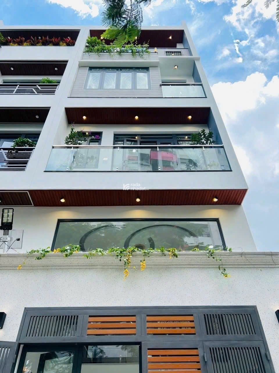 Chú Dũng BÁN GẤP NHÀ 1 trệt 3 lầu 3 tỷ 350 70,9m2 Đường Lê Quang Định P1 Quận Gò Vấp HCM