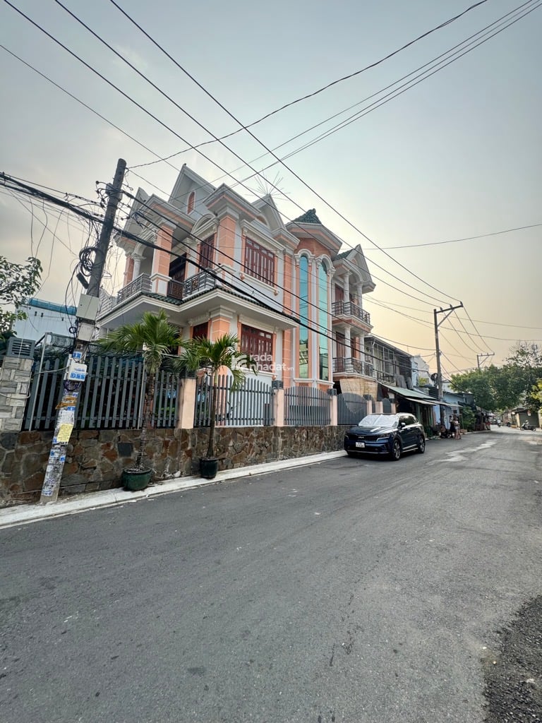 GIẢM 5TỶ BÁN BIỆT THỰ LÔ GÓC 2 MẶT TIỀN CHỢ GIÃN DÂN - DIỆN TÍCH 150m2 CỰC VIP CHỈ 13.5 TỶ(TL MẠNH)