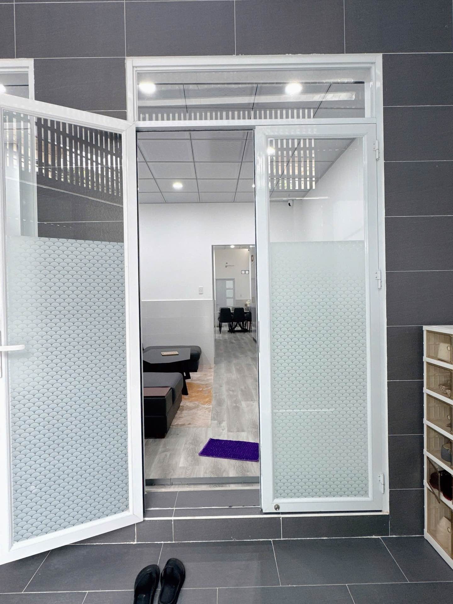 HXH 8m Thoại Ngọc Hầu, 115m2, 4x28.5, 5PN, nhà đẹp ở ngay, Chỉ 9.9 tỷ TL