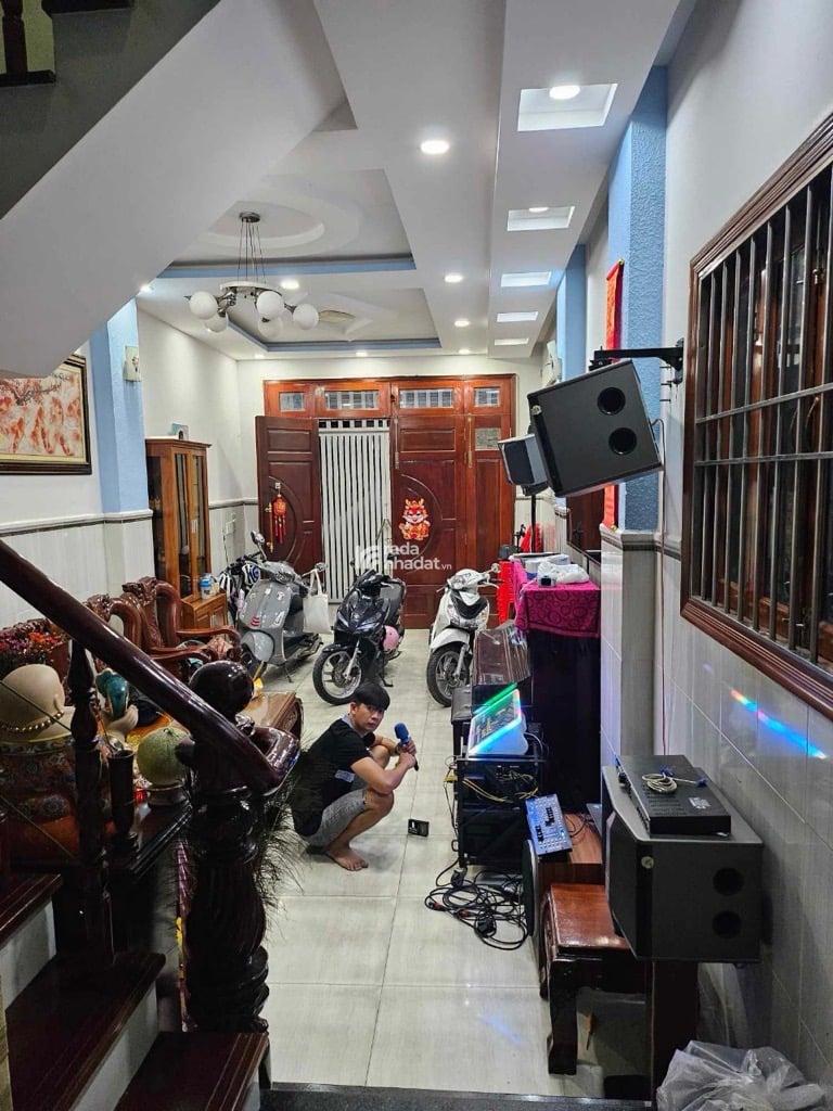 BÁN NHÀ HẬU GIANG 80M2 4PN 5WC 4 TẦNG 7.9 TỶ KẾ CHUNG CƯ HIM LAM QUẬN 6