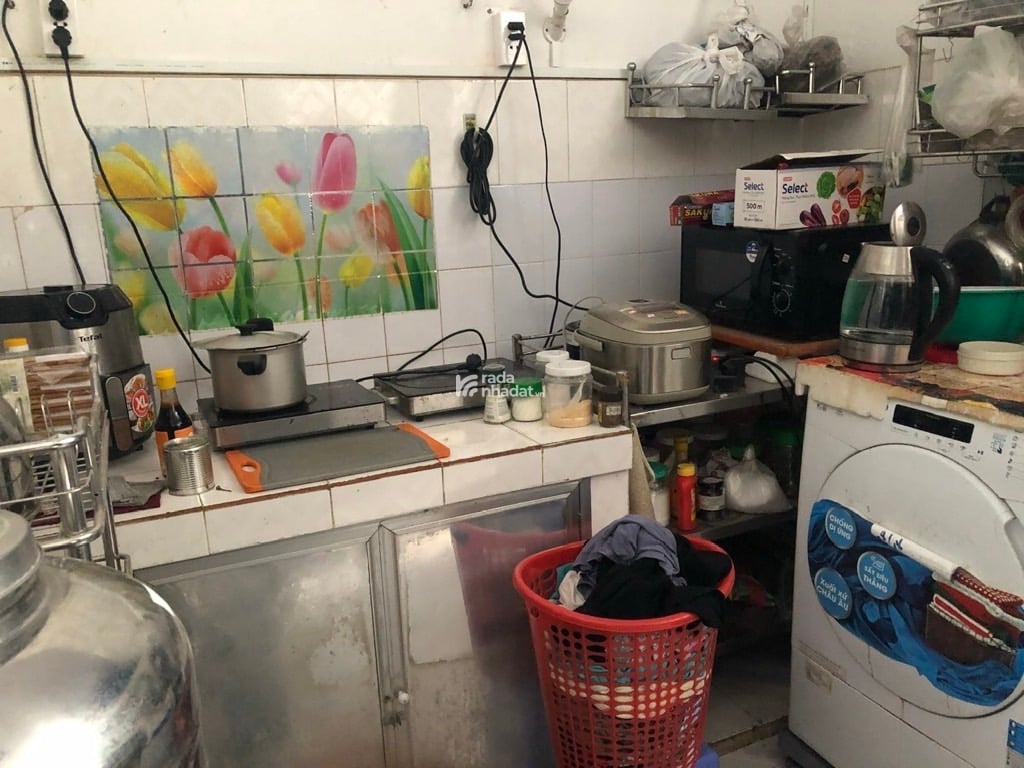 BÁN NHÀ, HẺM NHỰA Ô TÔ TRÁNH NHAU, SÁT NGÃ TƯ THỦ ĐỨC, 65m2 CHỈ 6,2 TỶ.