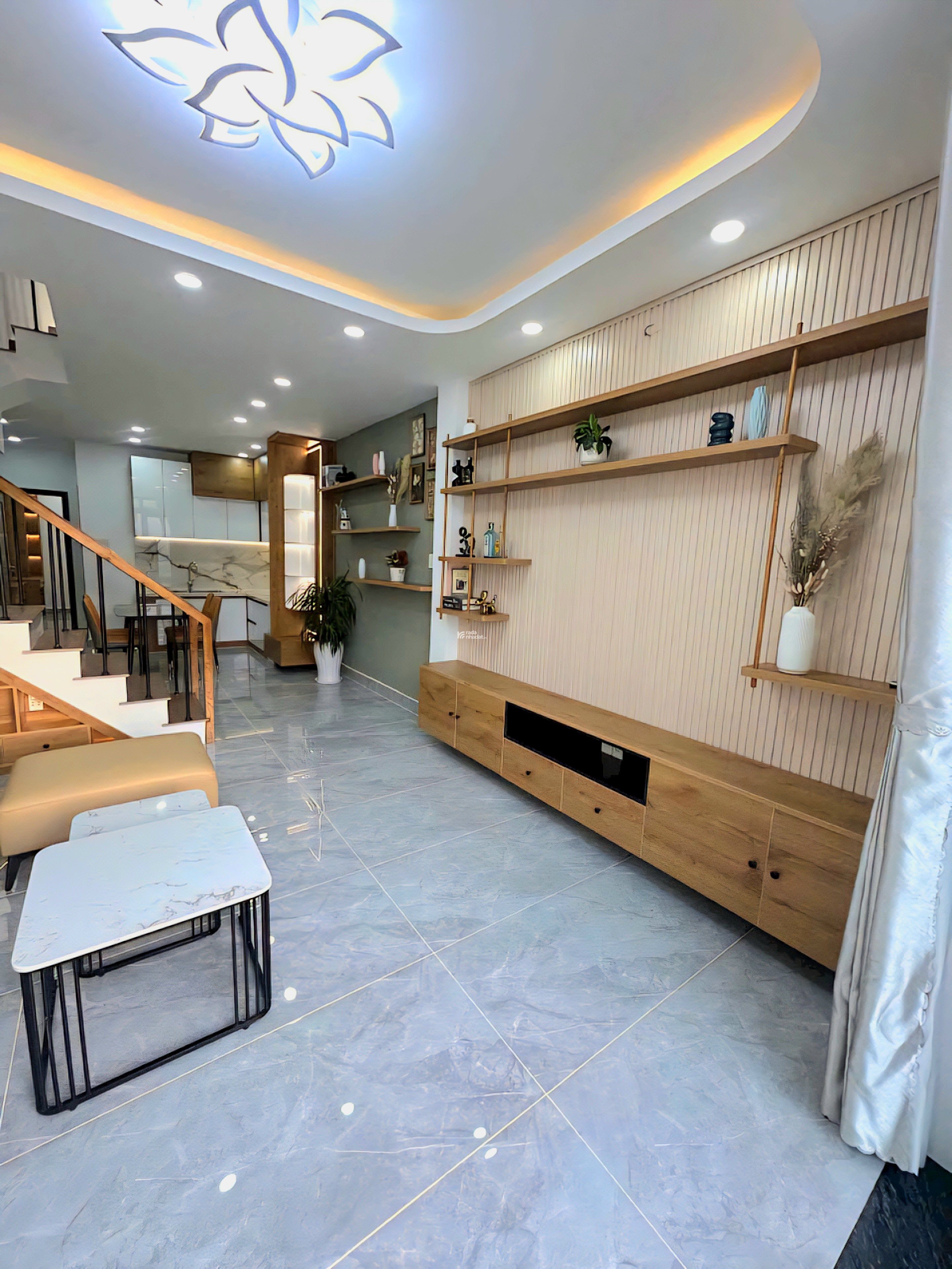 *Chủ Cần Ra Nhanh -  Nhà Giá 5.x TỶ, Hẻm Nhựa xe tải, DT 64m2, Cách Hoàng Kim Thế 2km