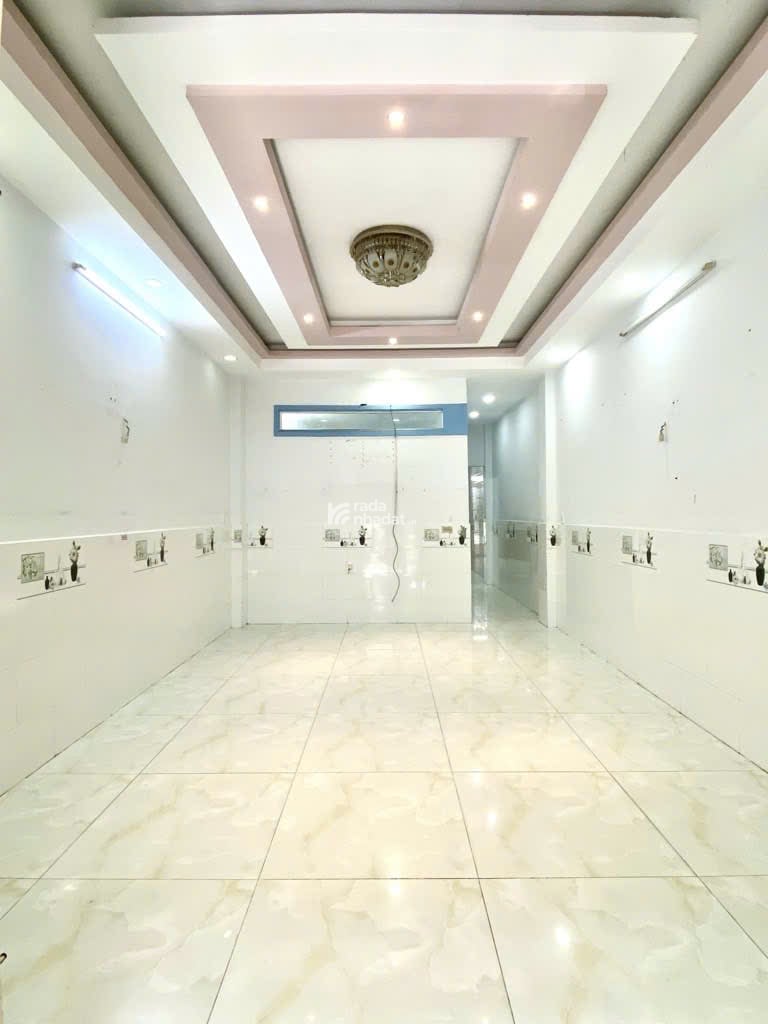 Bán Nhà Hai Mặt Tiền,Đường Chiến Lược (72m2 -4 x 18 x 3 Tầng) 6,1 Tỷ TL