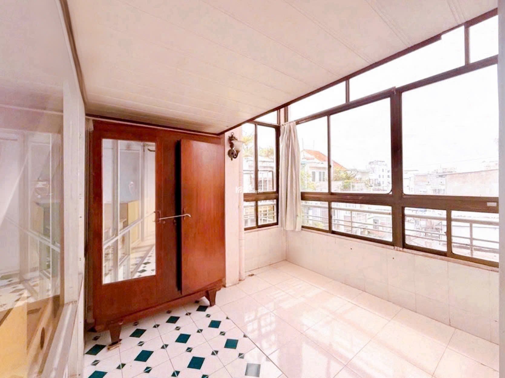 Chung cư QUẬN 10 - Cách Mạng Tháng Tám - 7 x 7 m ( Vuông vức ) -Lô góc -2.65 tỷ