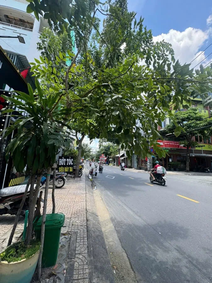 MT Tân Quý, 60m2, ngang 4.57m, 4 tầng, KD đỉnh cao, Chỉ 10.9 tỷ TL