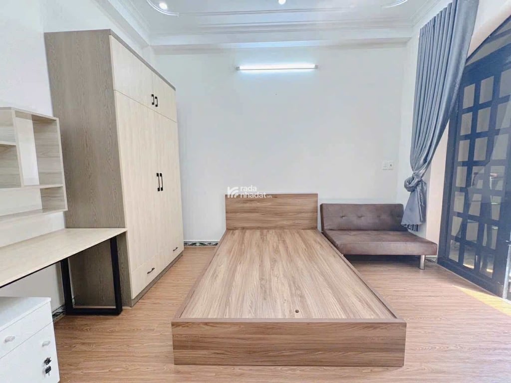 TOÀ CHDV 4 TẦNG PHAN XÍCH LONG PN - HẺM XE HƠI 4M - NGANG 4.4M - THU NHẬP 600 TRIỆU/ NĂM