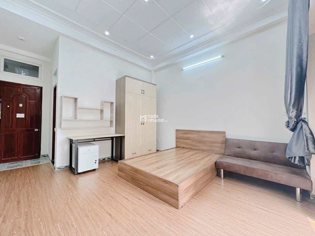 TOÀ CHDV 4 TẦNG PHAN XÍCH LONG PN - HẺM XE HƠI 4M - NGANG 4.4M - THU NHẬP 600 TRIỆU/ NĂM