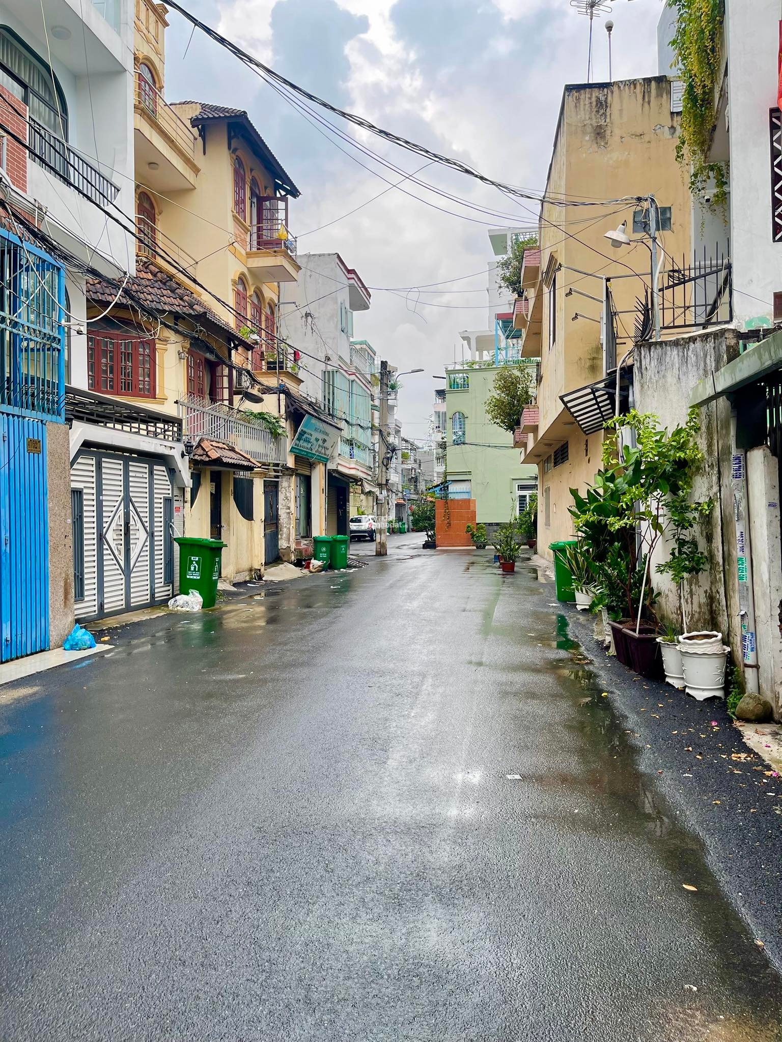 HẺM TO - BÁN NHÀ NỞ HẬU, SÁT MẶT TIỀN Lê Quang Định, Bình Thạnh 136m2 - Giá 10.3 Tỷ TL chính chủ