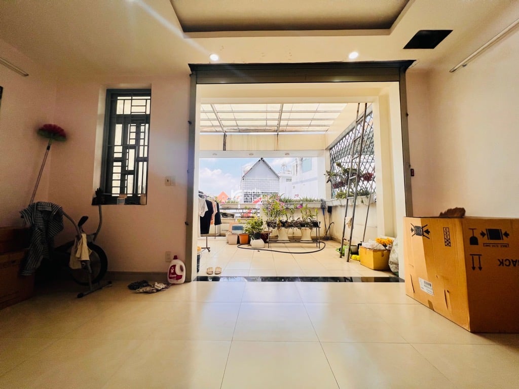 BÁN NHÀ DƯƠNG TỰ QUÁN 70M2 4 TẦNG 5PN CHỈ 6.8 TỶ GIÁP Q6 KỀ AEON TÊN LỬA HẺM XE HƠI THÔNG