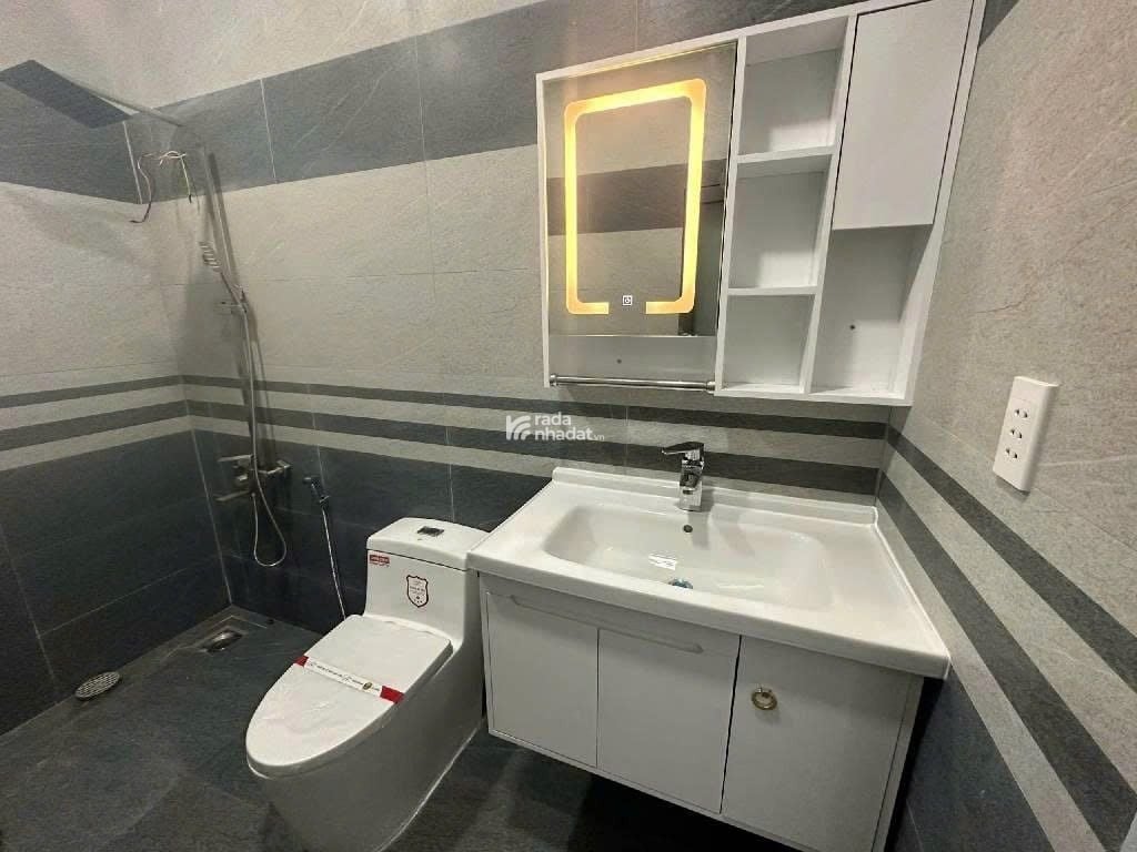 Bán nhà đẹp 4 tầng Đô Đốc Chấn, Sơn Kỳ , Tân Phú chỉ 5.9 tỷ