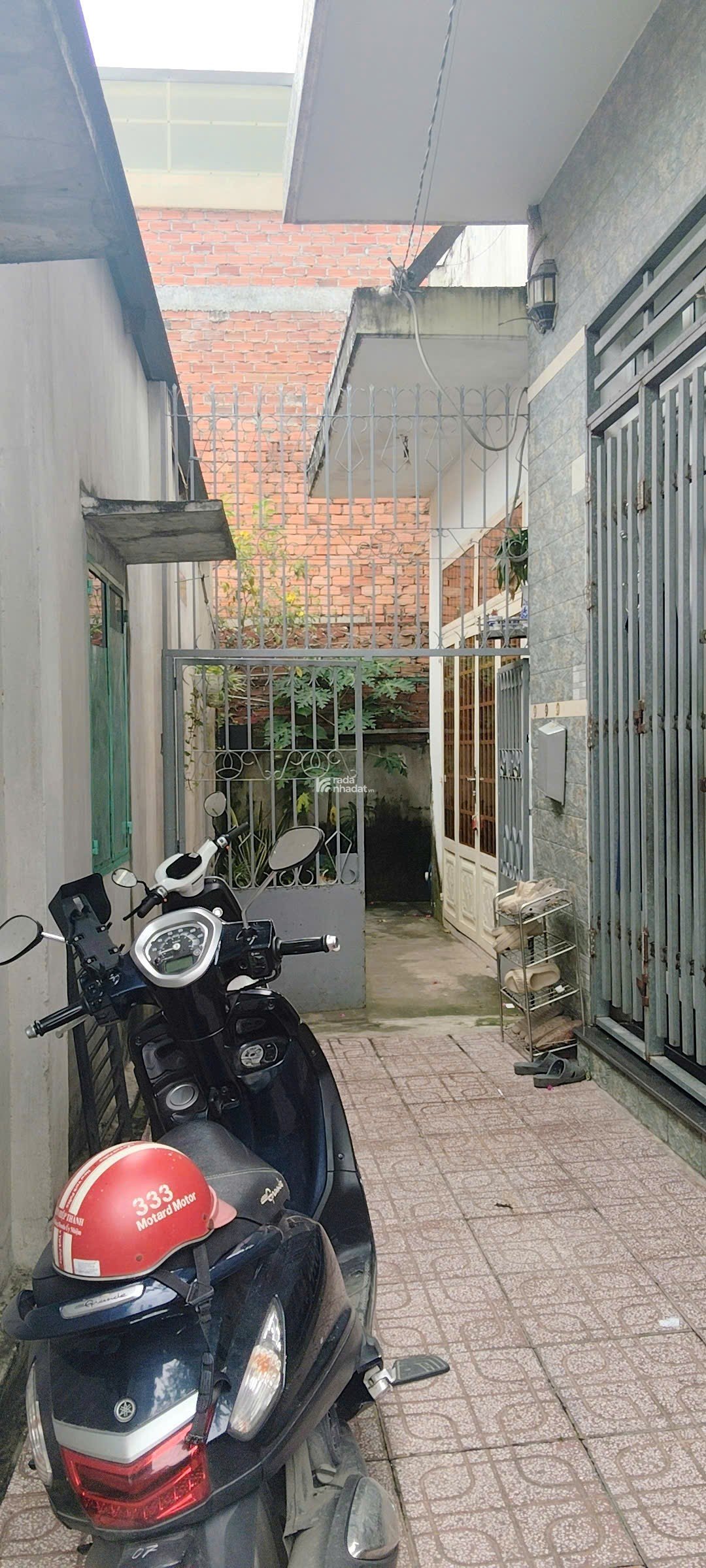 Bán Nhà Phạm Ngũ Lão , Dĩ an 60m2 , 1 Trệt 1 Gác Đúc , Ngang 5x13 Sổ riêng , Xe máy Chỉ 2 Tỷ 370tr