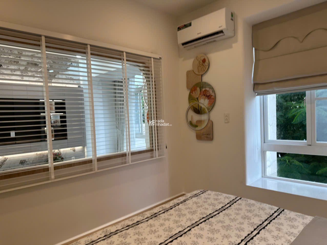 Bán nhanh căn hộ Sky garden 3, Phú Mỹ Hưng, Q7, dt 70m2, tk 3PN nhà mới đẹp, giá chỉ 5,7 tỷ 