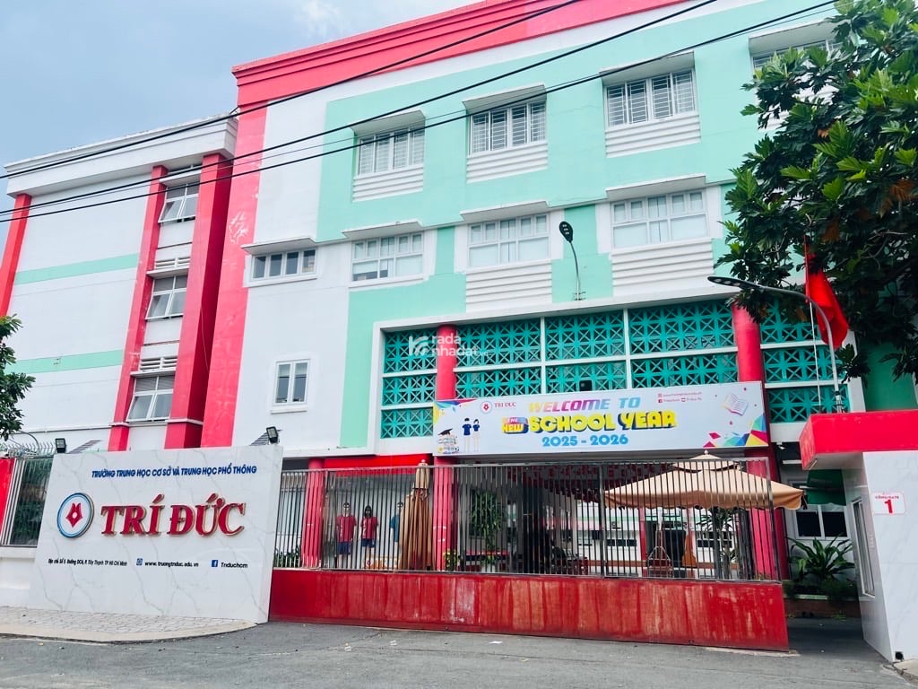 Nhà đẹp ở Tân Phú - Gần Trường Trí Đức