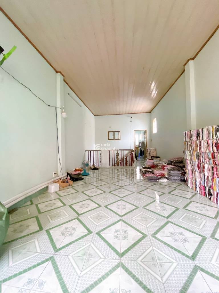 ĐƯỜNG 10M CÓ VỈA HÈ LẠC LONG QUÂN-P.10-Q.11- DT: 3.8*13,5M- 11 TỶ 5