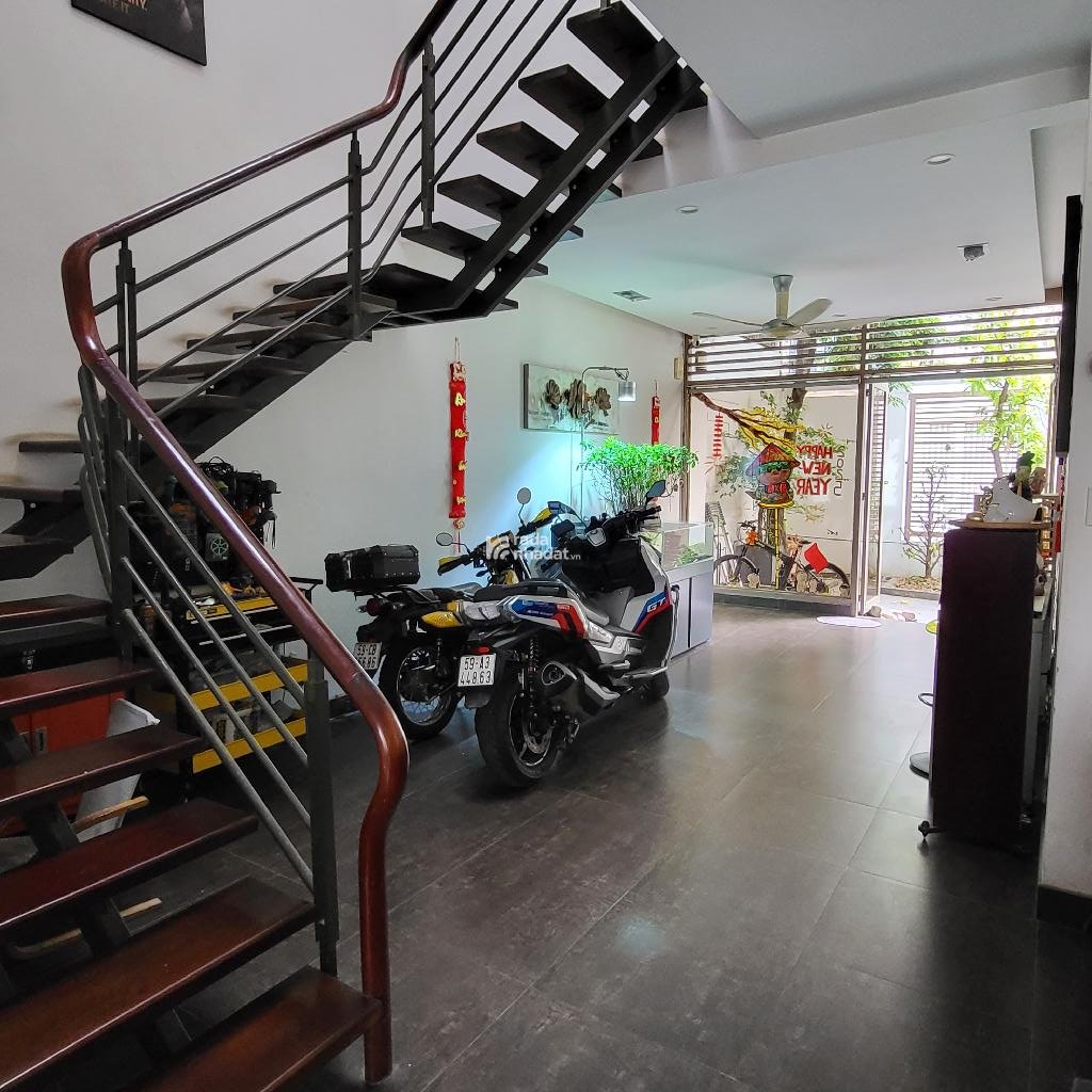 RESORT NGHĨ DƯỠNG - KHU BIỆT THỰ KIỀU ĐÀM- TRẦN XUÂN SOẠN- Q.7-DT:200M2 - 26 TỶ