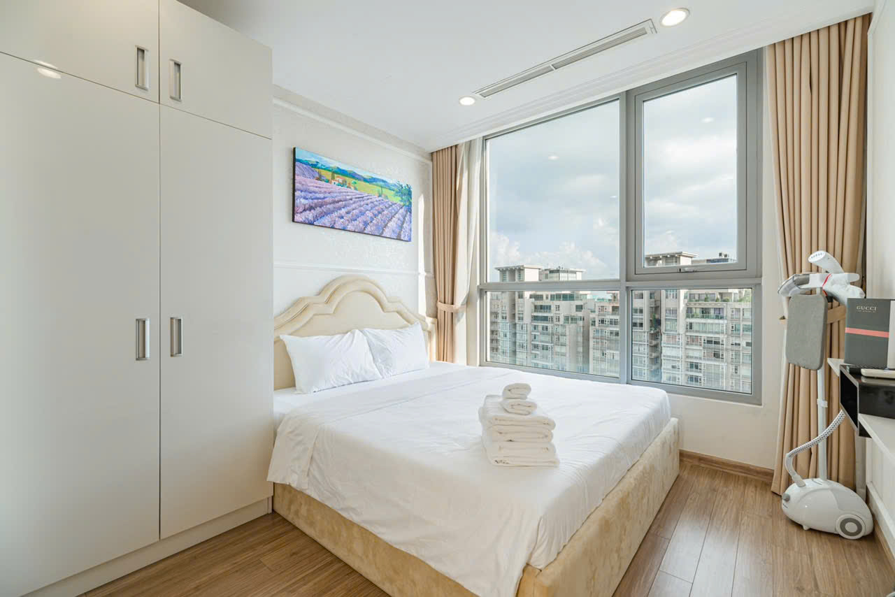 Cần bán lỗ căn hộ cao cấp Zenity , Q.1 , 108m2 , 3pn , Giá 12,9 tỷ , Sổ hồng