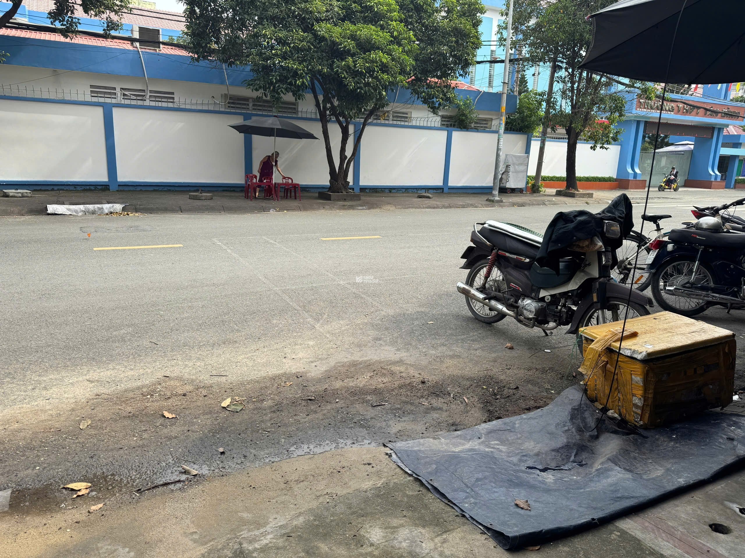 BÁN NHÀ MẶT TIỀN YÊN ĐỖ TRUNG TÂM TÂN PHÚ