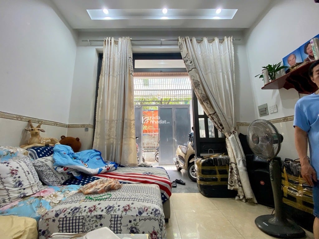 NHÀ 4 TẦNG ĐƯỜNG NGUYỄN THẾ TRUYỆN - KHU TÂN SƠN NHÌ - TÂN PHÚ - 4X15 - 4PN - HẺM XE HƠI