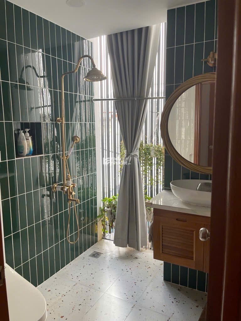 Nhà Siêu Đẹp Thiết Kế Bởi Kiến Trúc Sư Nổi Tiếng 1 trệt 2 Lầu- LoTTe Mart Nguyễn Văn Lượng