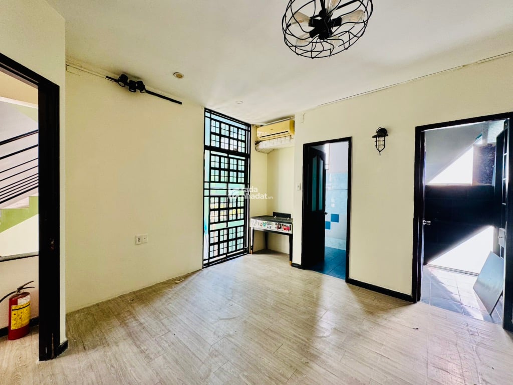 Siêu hiếm ! Biệt thự sân vườn 150m2 , viên ngọc thô đang chờ gọt dũa !